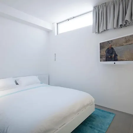 Villa Beautiful 14 Guests With Sea View